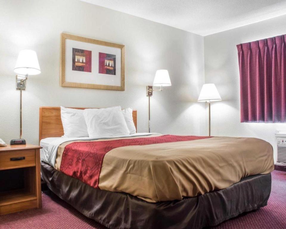 Econo Lodge Ithaca Zewnętrze zdjęcie