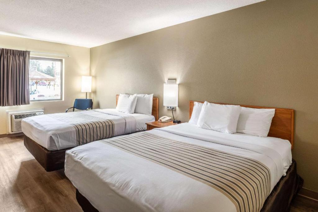 Econo Lodge Ithaca Zewnętrze zdjęcie