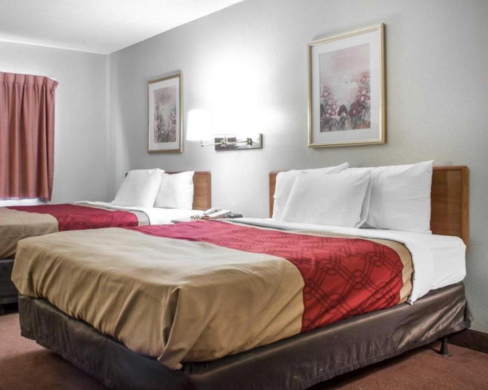 Econo Lodge Ithaca Zewnętrze zdjęcie