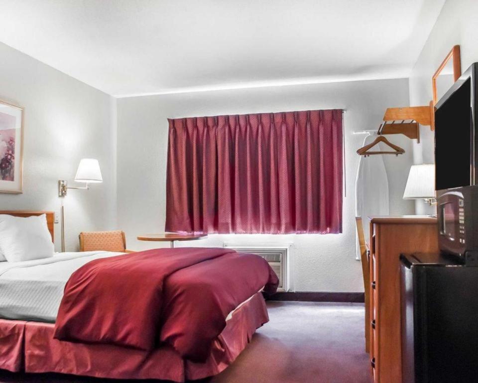 Econo Lodge Ithaca Zewnętrze zdjęcie