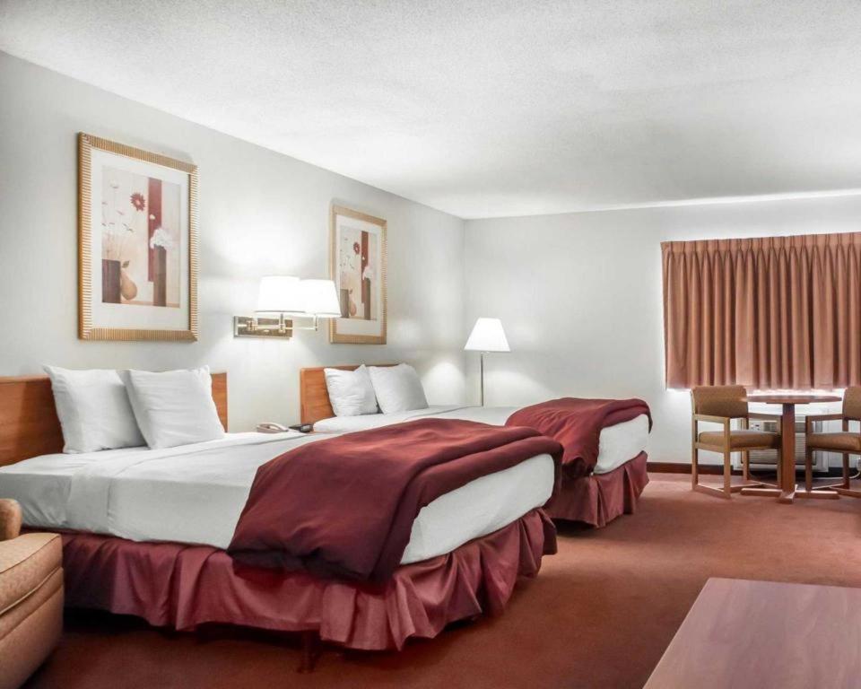 Econo Lodge Ithaca Zewnętrze zdjęcie
